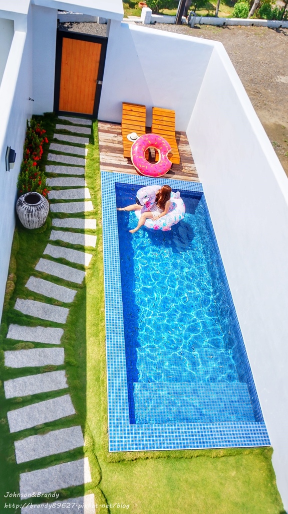 [屏東]墾丁海比尼斯Happiness:獨棟渡假泳池別墅，坐擁藍天綠地享受觀星戶外戲水、BBQ @妞妞幸福花園